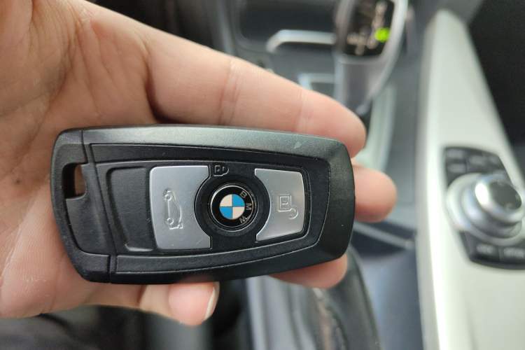 Used BMW 3 Series 2016 320i Fashion Model
