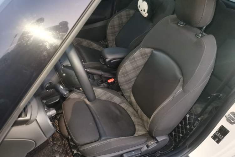 Used  MINI 2018 1.5T COOPER Classic Edition
