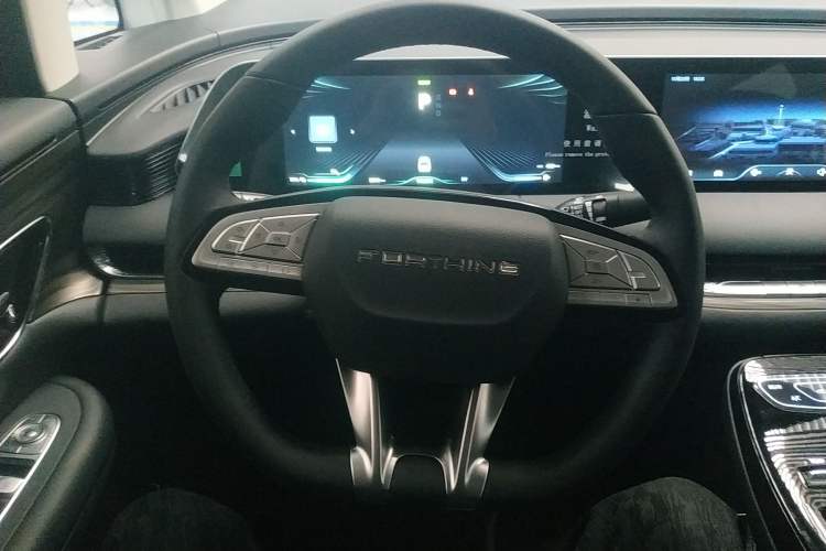 Used FORTHING Xinghai V9 2026 Model, More Enjoyment Series, 200km Comfort Edition
