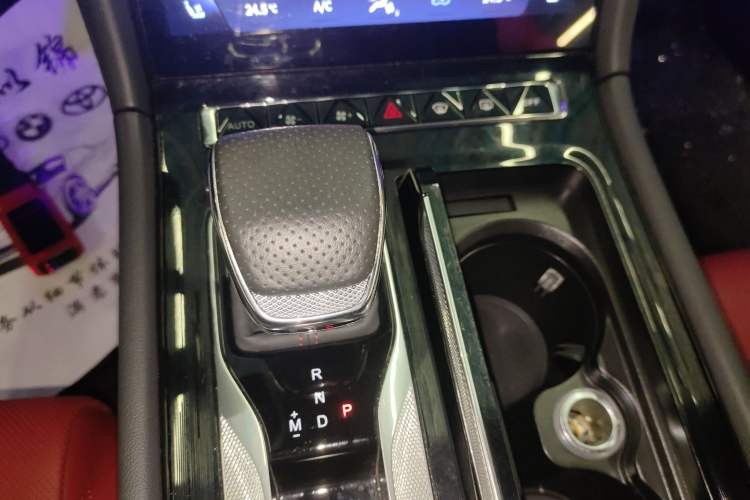 Used Hongqi H6 2023 2.0T ZhiShang Version
