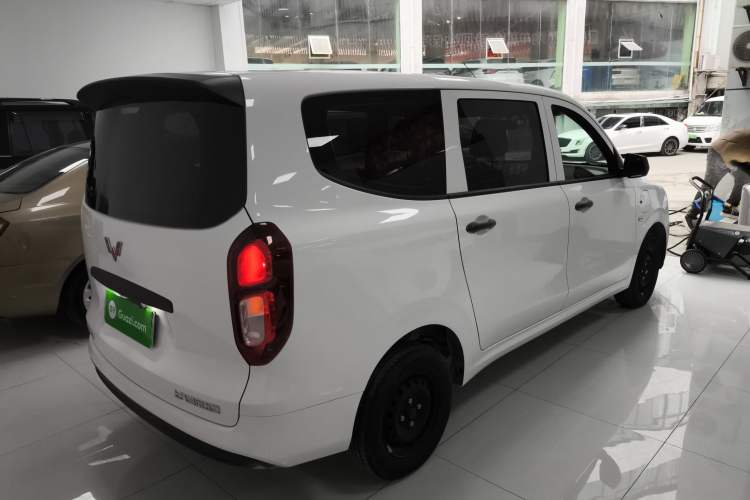 Used Wuling Hongguang New Energy 2024 All-Electric Model 300KM Practical Version
