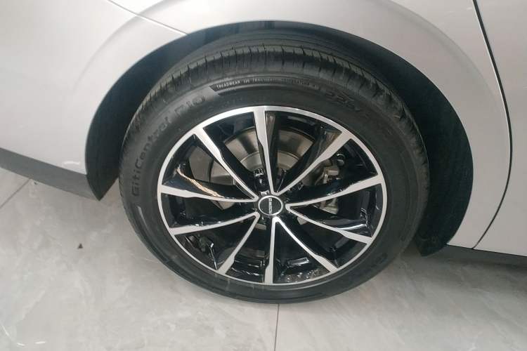 Used Roewe D7 2025 DMH 125km World Champion Excellence Edition