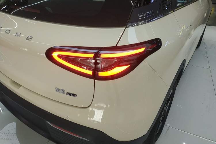 Used  Geome 2025 UP 410km Exploration+ Edition
