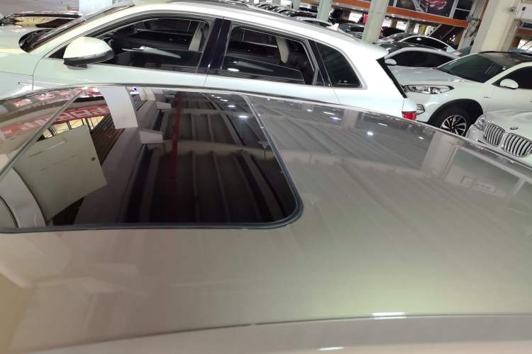 Used Volkswagen Passat 2017 330TSI DSG Luxury Edition
