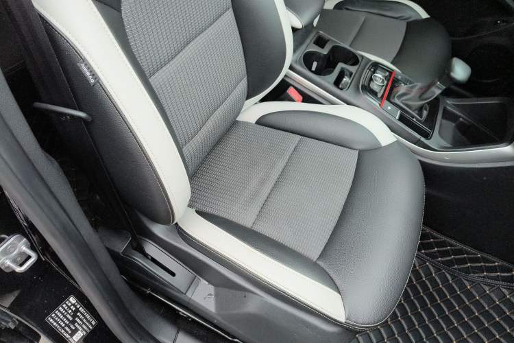 Used Qoros 5 2019 1.6T Automatic Zhiyun Connect (AliOS) Edition Prestige Model