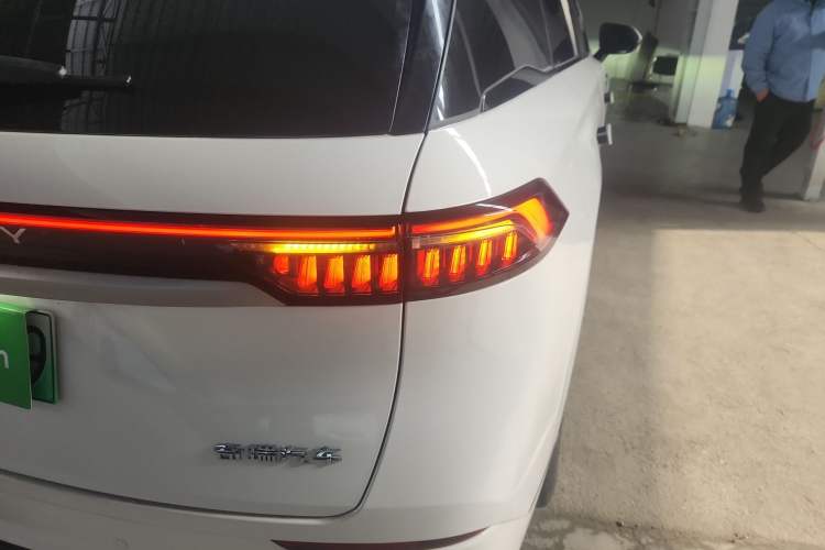 Used Chery Tiggo 9 C-DM 2025 1.5T 106KM Ultra-Enjoyment Version 5 Seats Lithium Iron Phosphate
