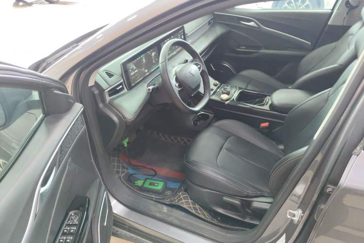 Used NETA U 2023 NETA U-Ⅱ Challenge Edition 400 U Show – Lithium Iron Phosphate
