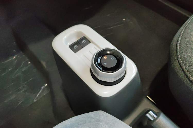 Used  Panda 2025 210 km – Yuanqi Bear
