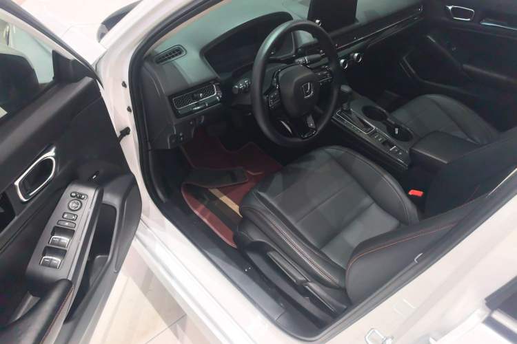 Used Honda Civic 2023 240TURBO CVT Dynamic Edition
