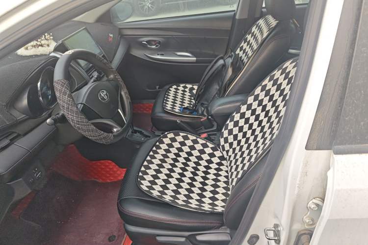 Used Toyota YARiS L Zhi Xian 2015 1.5E Automatic Charm Edition