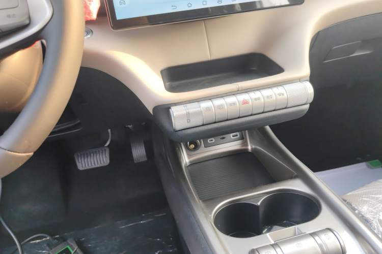 Used BYD Dolphin 2025 420km Free Edition
