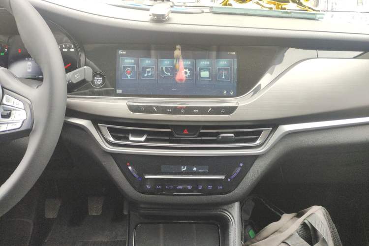 Used Changan CS35PLUS 2022 1.6L Manual Luxury Edition