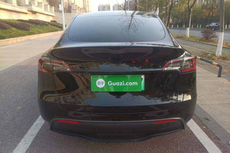 Used Tesla Model Y 2021 Standard Range Rear-Wheel Drive Version