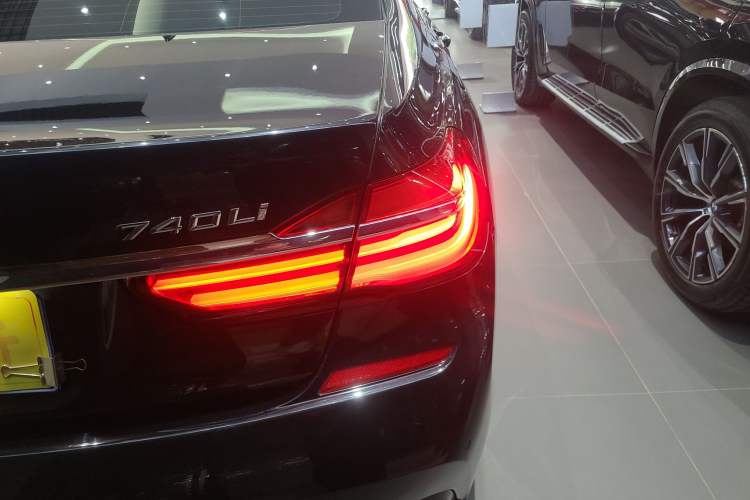 Used BMW 7 Series 2018 730Li Leading Model M Sport Package