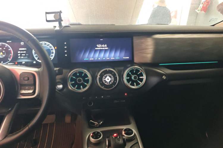 Used Tank 300 2024 2.0T Challenger
