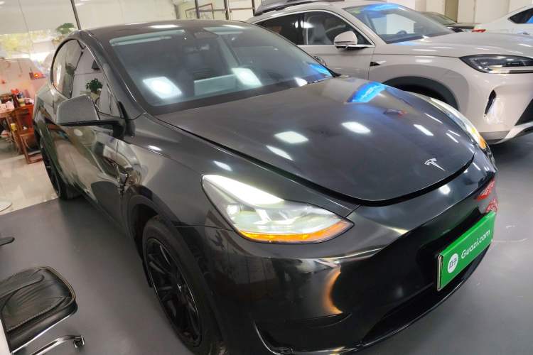 Used Tesla Model Y 2023 Rear-Wheel-Drive Version
