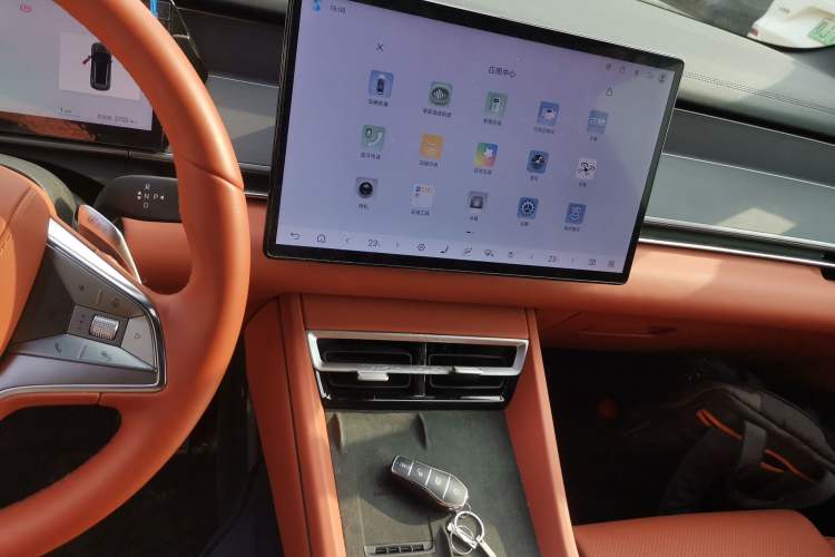 Used BYD Tang L 2025 DM 175KM Drone Player Edition
