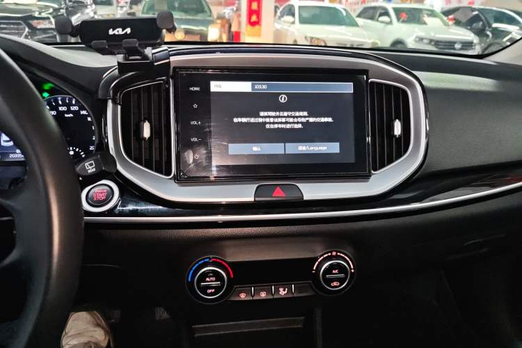 Used Kia kx1 Stonic 2021 1.4L CVT Sunroof Model
