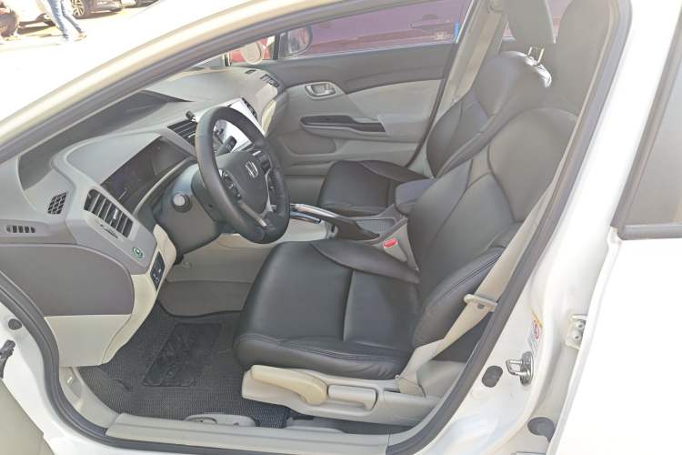 Used Honda Civic 2013 10th Anniversary 1.8L Automatic Comfort Version
