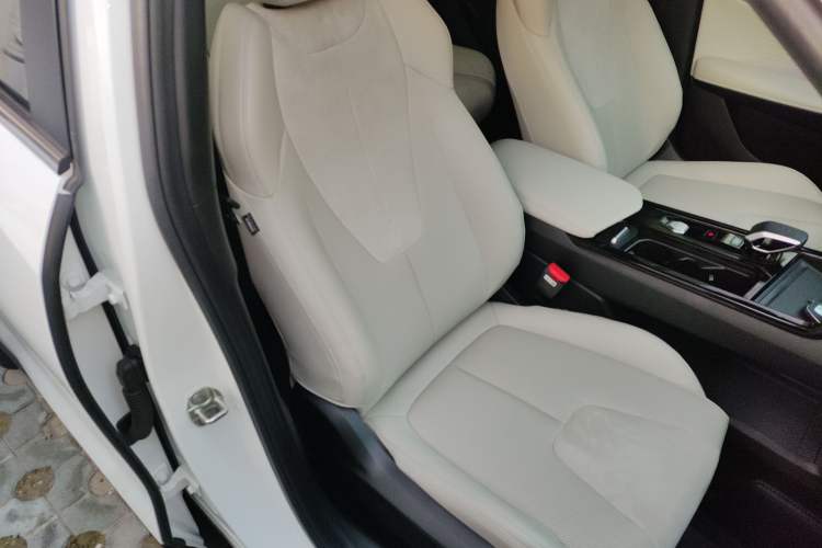 Used Geely Auto Emgrand X7 Sport 2023 Boyue COOL 1.5TD ZhiZun Edition
