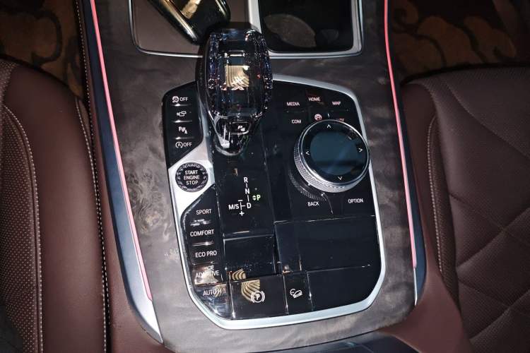 Used BMW X5 2022 xDrive 30Li Luxury M Sport Package
