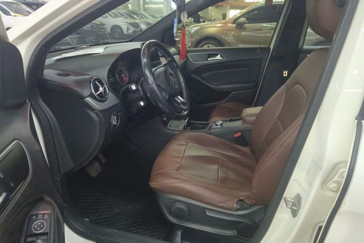 Used Mercedes-Benz B-Class 2017 B 200 Sport Edition
