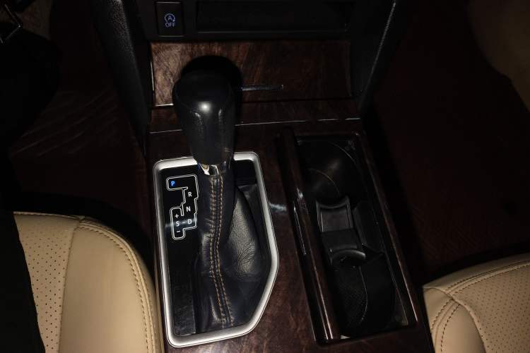 Used Toyota Camry 2016 2.0E 10th Anniversary Elite Edition