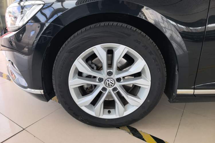 Used Volkswagen Magotan 2017 330TSI DSG Luxury Model
