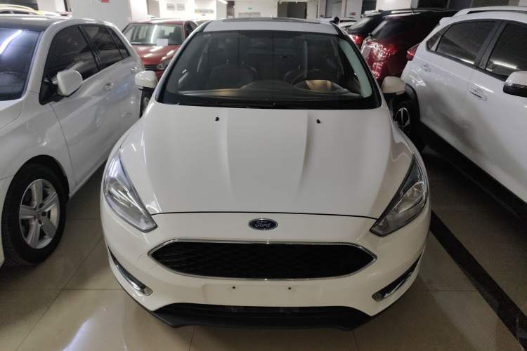 Used Ford Focus 2018 Hatchback Classic EcoBoost 180 Automatic Elite Model
