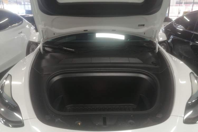 Used Tesla Model Y 2022 Performance High-Performance All-Wheel-Drive Version
