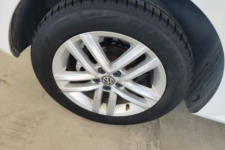 Used Volkswagen Gran Lavida 2017 230TSI DSG Comfort Edition
