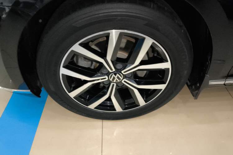 Used Volkswagen Magotan 2020 330TSI DSG Leading Model
