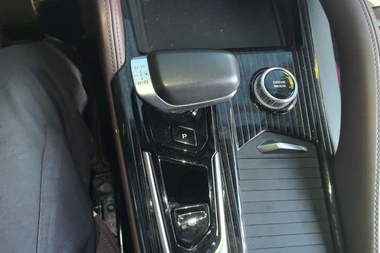 Used Geely Auto Monjaro L 2021 2.0TD DCT EVO Two-Wheel Drive Prestige Version
