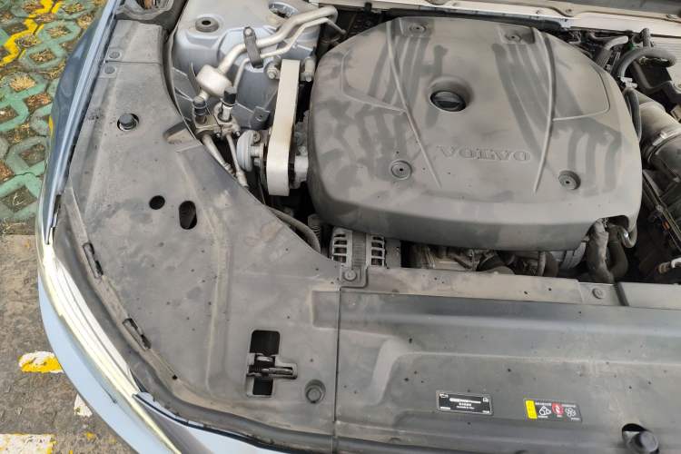 Used Volvo S90 2018 T4 Zhiyuan Edition
