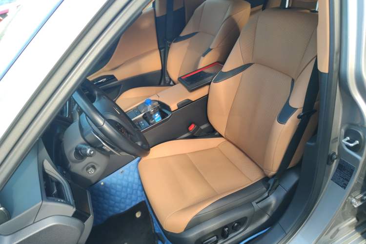 Used Lexus ES 2021 300h Excellence Edition
