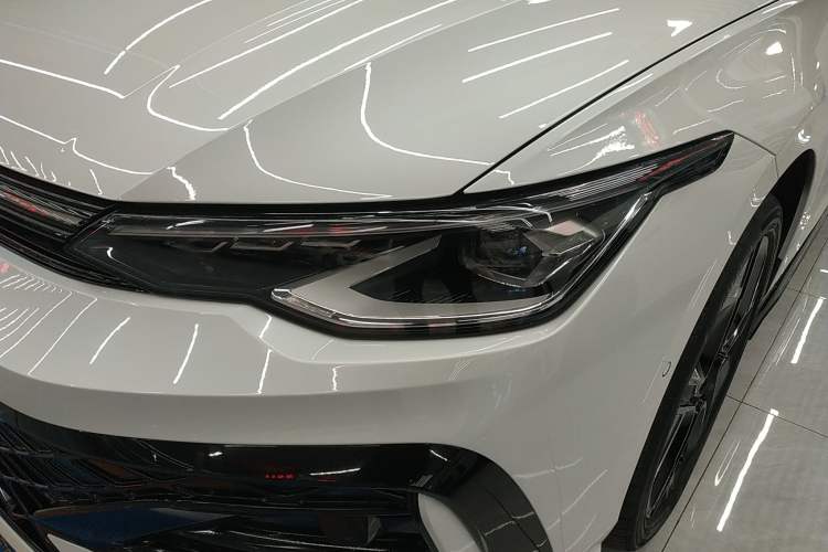 Used Volkswagen Golf 2025 300TSI R-Line