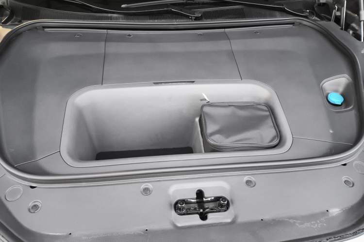 Used Zeekr 001 2025 WE Edition 100 kWh Rear-Wheel Drive
