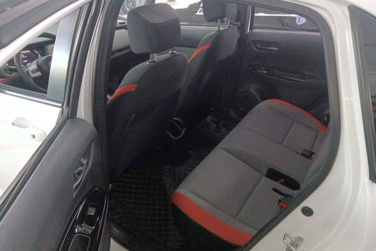 Used Honda LIFE 2021 1.5L CVT SPORT Heartbeat Edition
