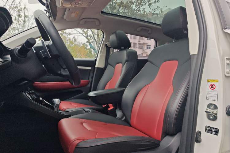 Used Haval H2s 2017 Red-Label 1.5T Dual-Clutch Luxury Model
