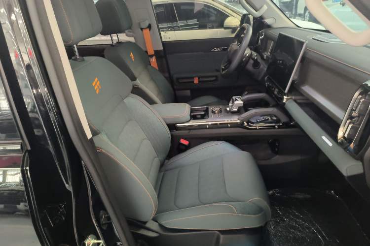 Used JETOUR Traveler 2023 2.0T Four-Wheel Drive Conqueror