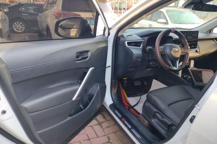 Used Toyota FRONTLANDER 2023 2.0L CVT Leading Edition
