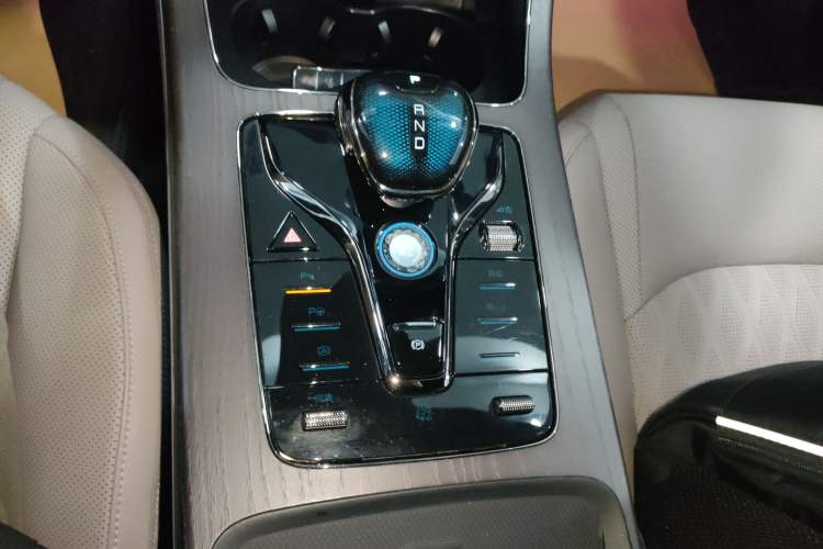 Used BYD Han 2025 EV with 701 km of Laser Radar-Enabled Intelligent Driving