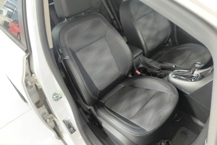 Used Buick GT 2014 XT 1.6L Automatic Fashion Edition