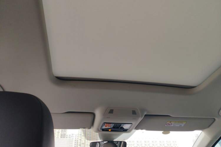 Used Volkswagen Viloran 2024 330TSI Luxury Edition
