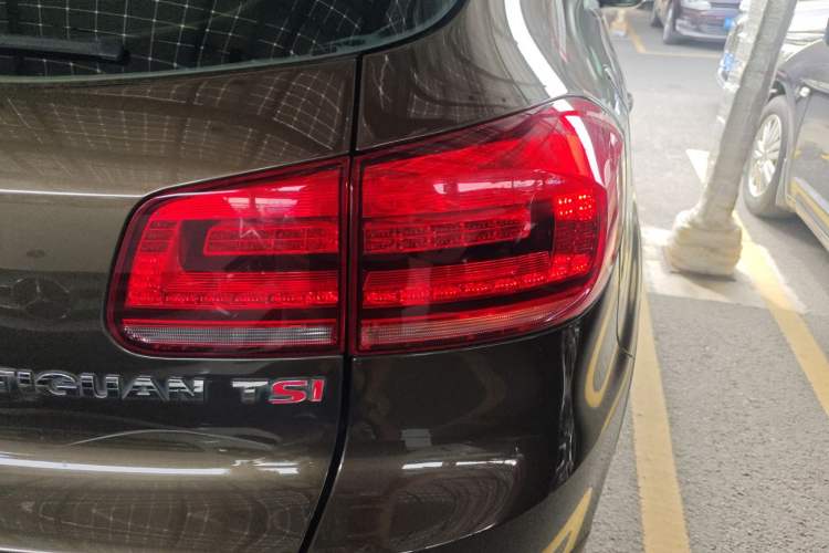 Used Volkswagen Tiguan 2015 1.8TSI Automatic Two-Wheel Drive Luxury Model
