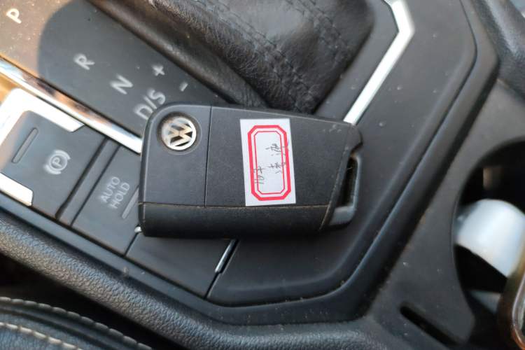 Used Volkswagen Lamando 2015 230TSI DSG Fashion Edition
