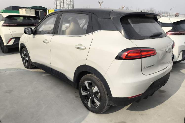 Used Wuling Bingo PLUS 2024 330 km Range Five-Seater Version