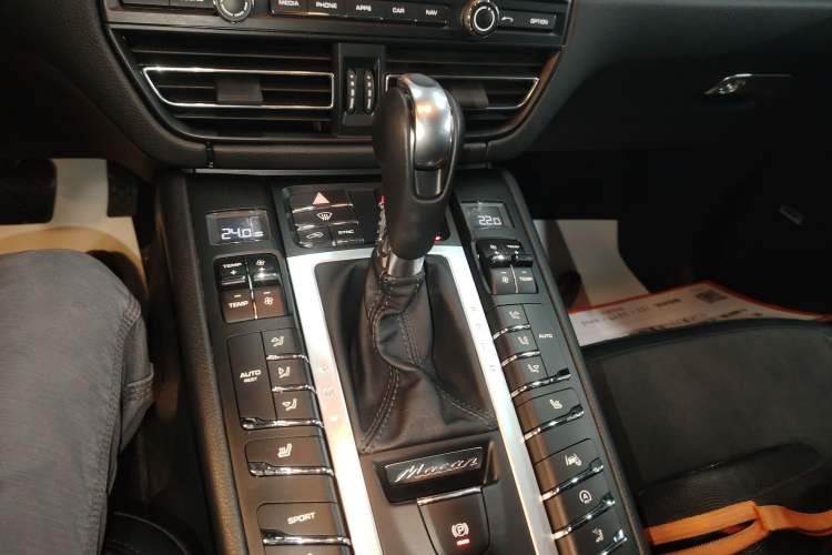 Used Porsche Macan 2021 Macan 2.0T