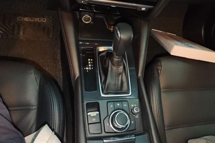 Used Mazda Atenza 2017 2.0L Blue Sky Luxury Edition