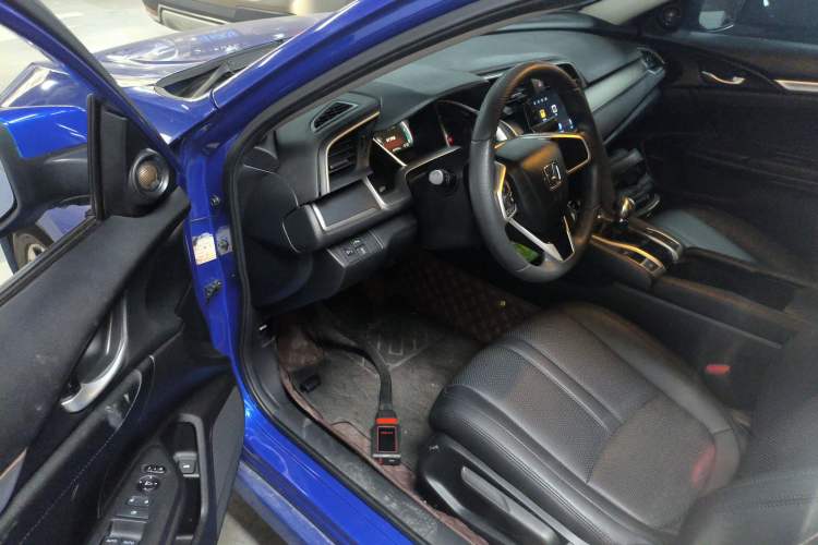 Used Honda Civic 2016 220TURBO Manual Luxury Edition